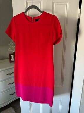 Adrienne Vittadini Red and Pink Colorblock Short Sleeve Shift Dress